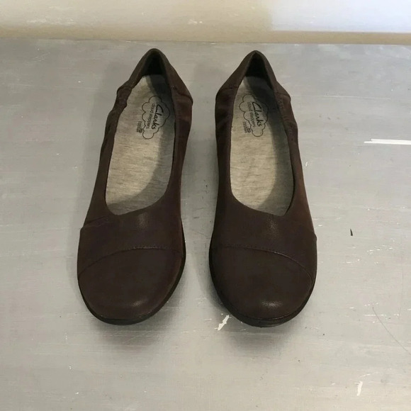 Clarks Women's CloudSteppers Sillian  Intro Flat SZ 7 W - Picture 1 of 11